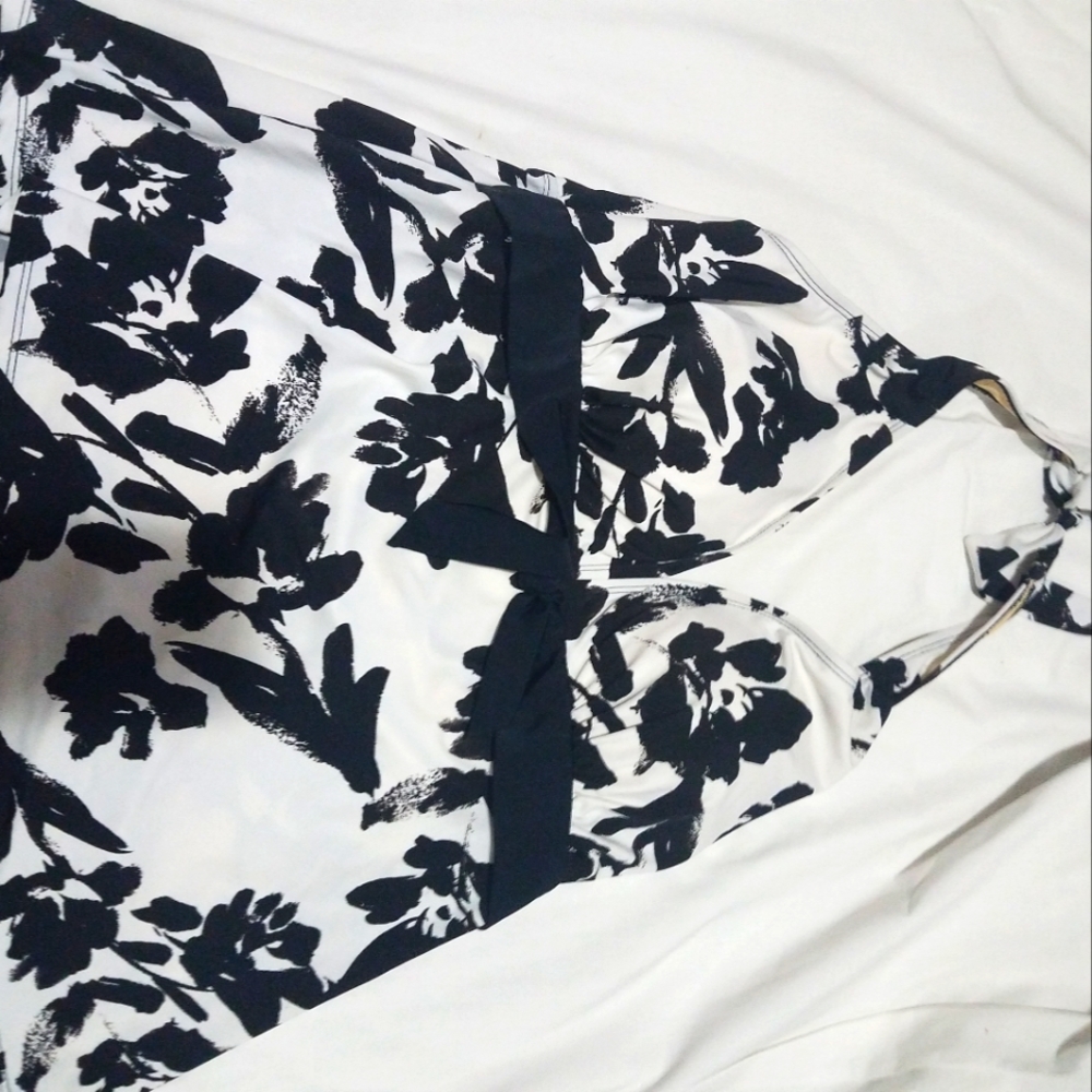 Swim top tank size 22W